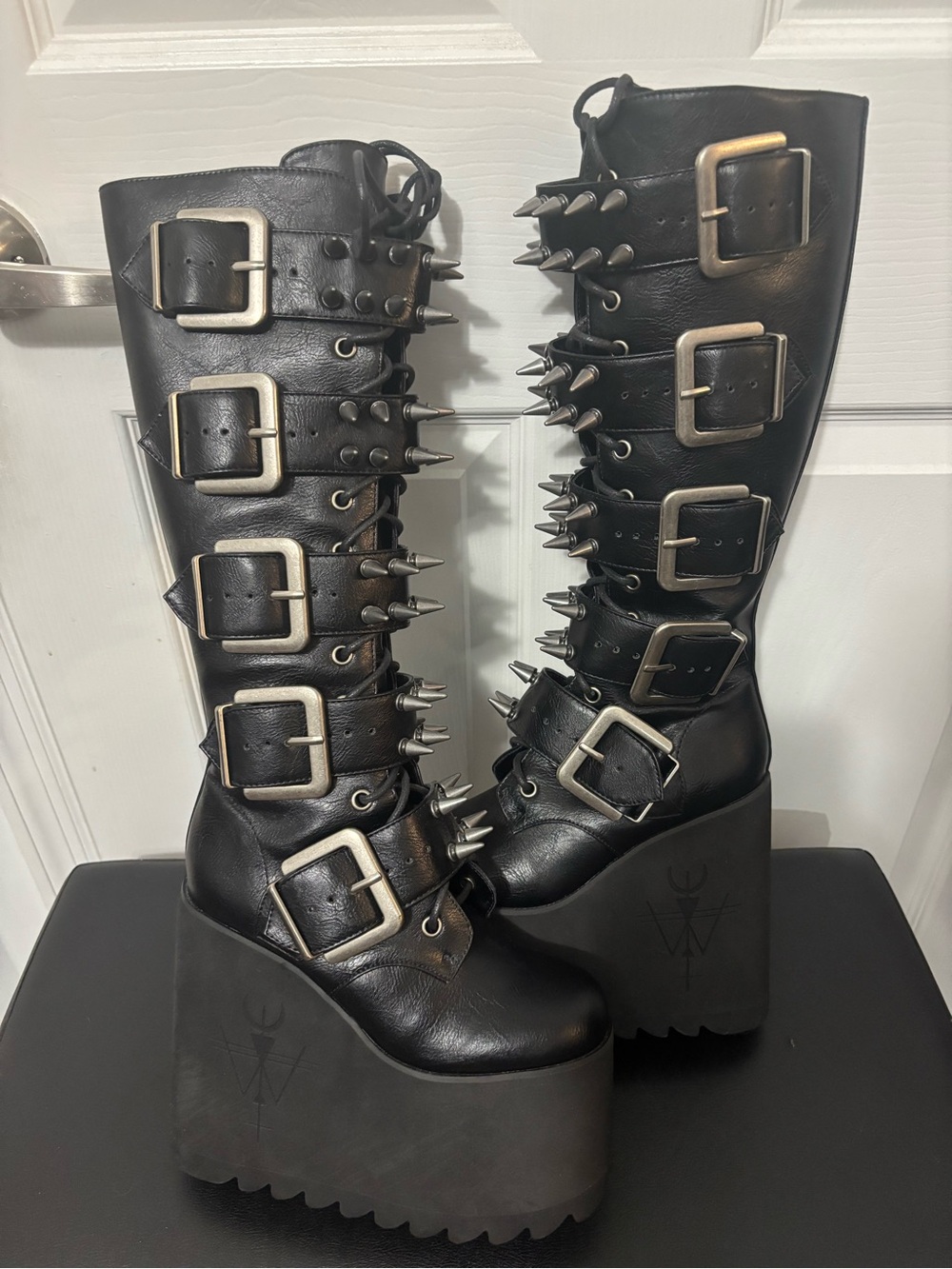NWOB Dolls Kill / Widow Appetite For Destruction Platform Boots
